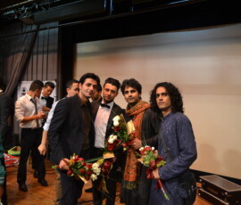 کنسرت و تقدیر از هنرمند
Konzert und Ehrung des Künstlers
Concert and honoring the artist concert